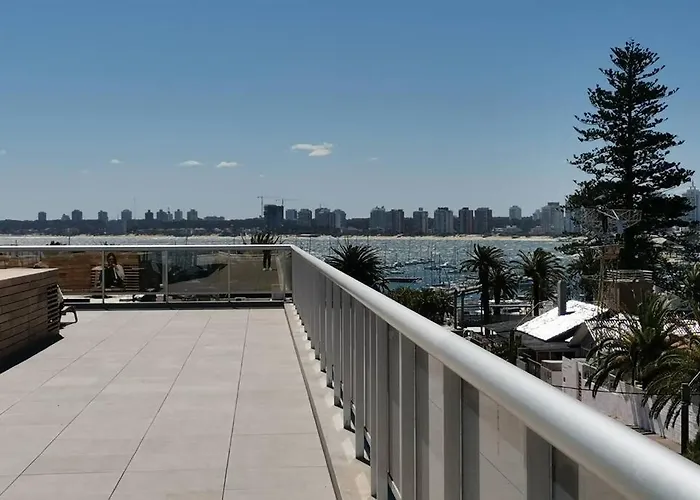 La Salina Apto a estrenar a pasos del puerto